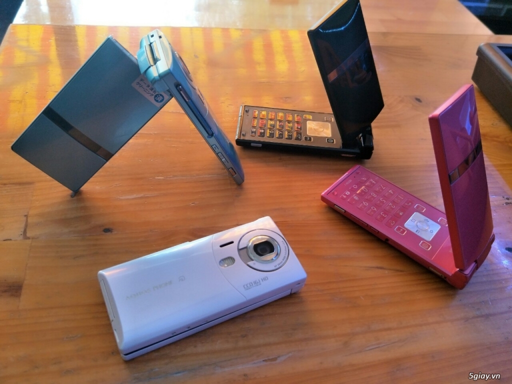 Mua các loại dt Nhật docomo, softbank, sharp 007sh