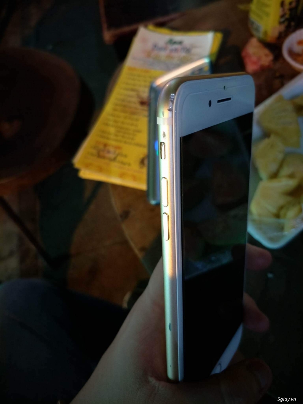 [TPHCM] Bán iphone 7 plus gold