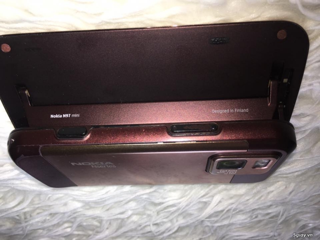 Nokia N97 mini gold edition - 4