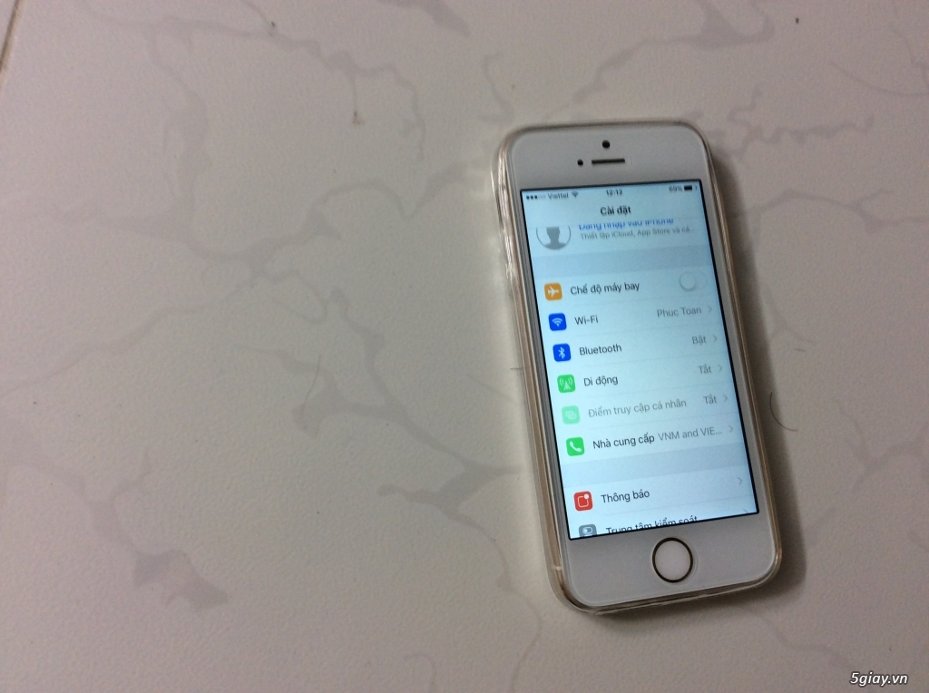 iPhone 5s 16gb gold quốc tế zin đẹp ra đi giá 2,8tr - 2