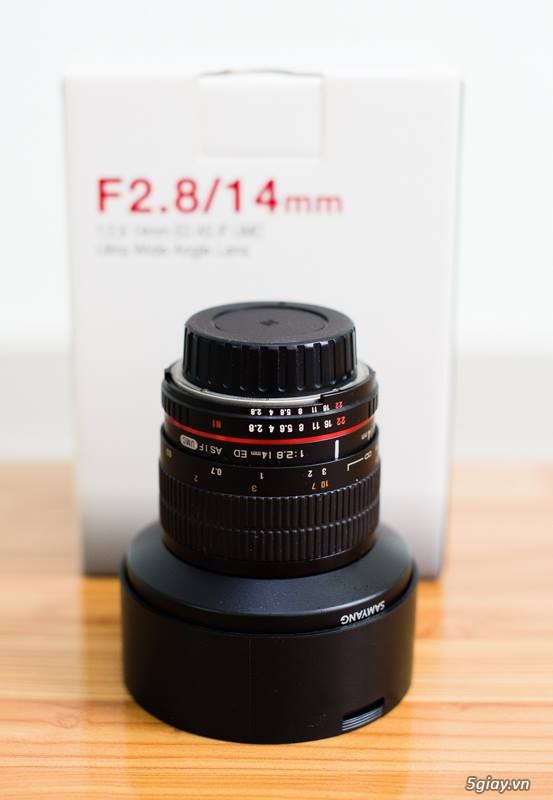 Lens SamYang 14 f2.8 có chíp báo nét (Fullbox) - 99%