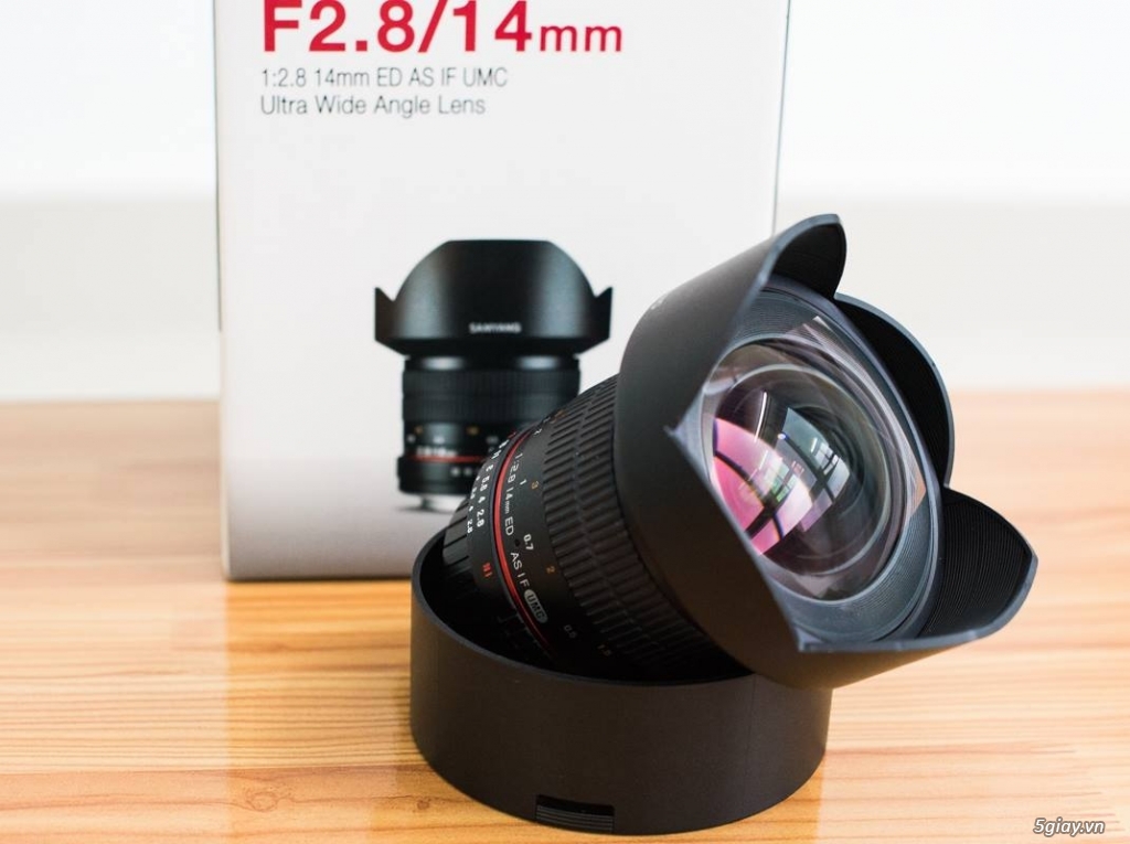 Lens SamYang 14 f2.8 có chíp báo nét (Fullbox) - 99% - 2