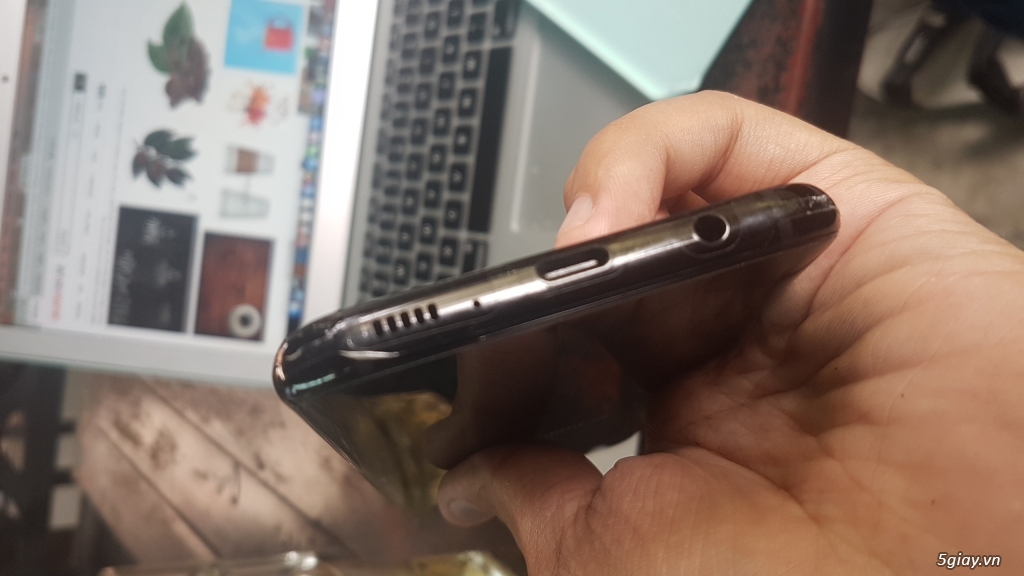 S8+ đen SSVN còn BH 5/2018