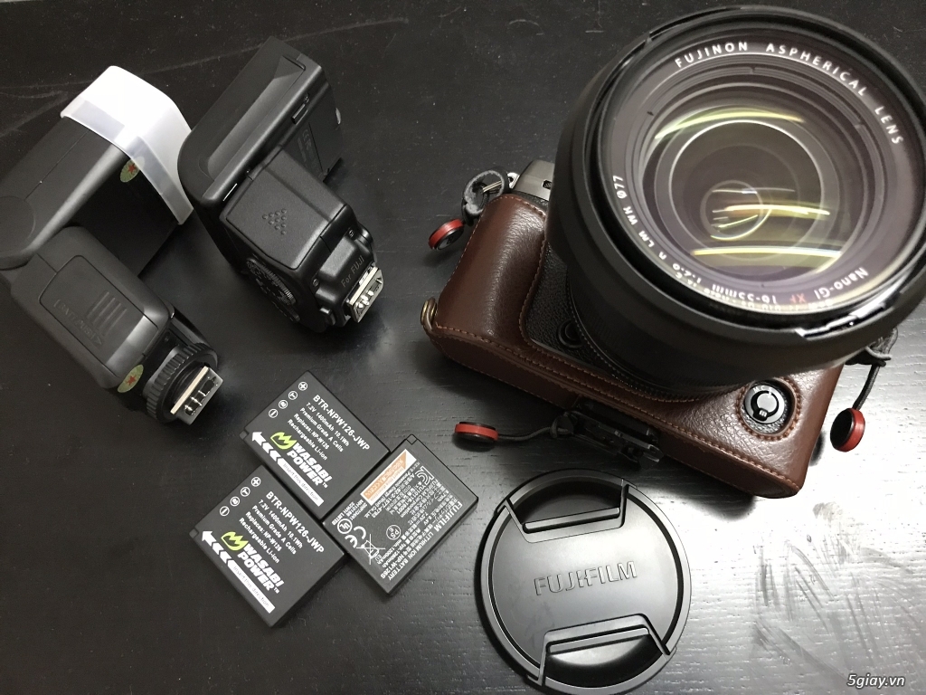 Fuji X-Pro2 Graphite + Lens 16-55 2.8R WR - 1