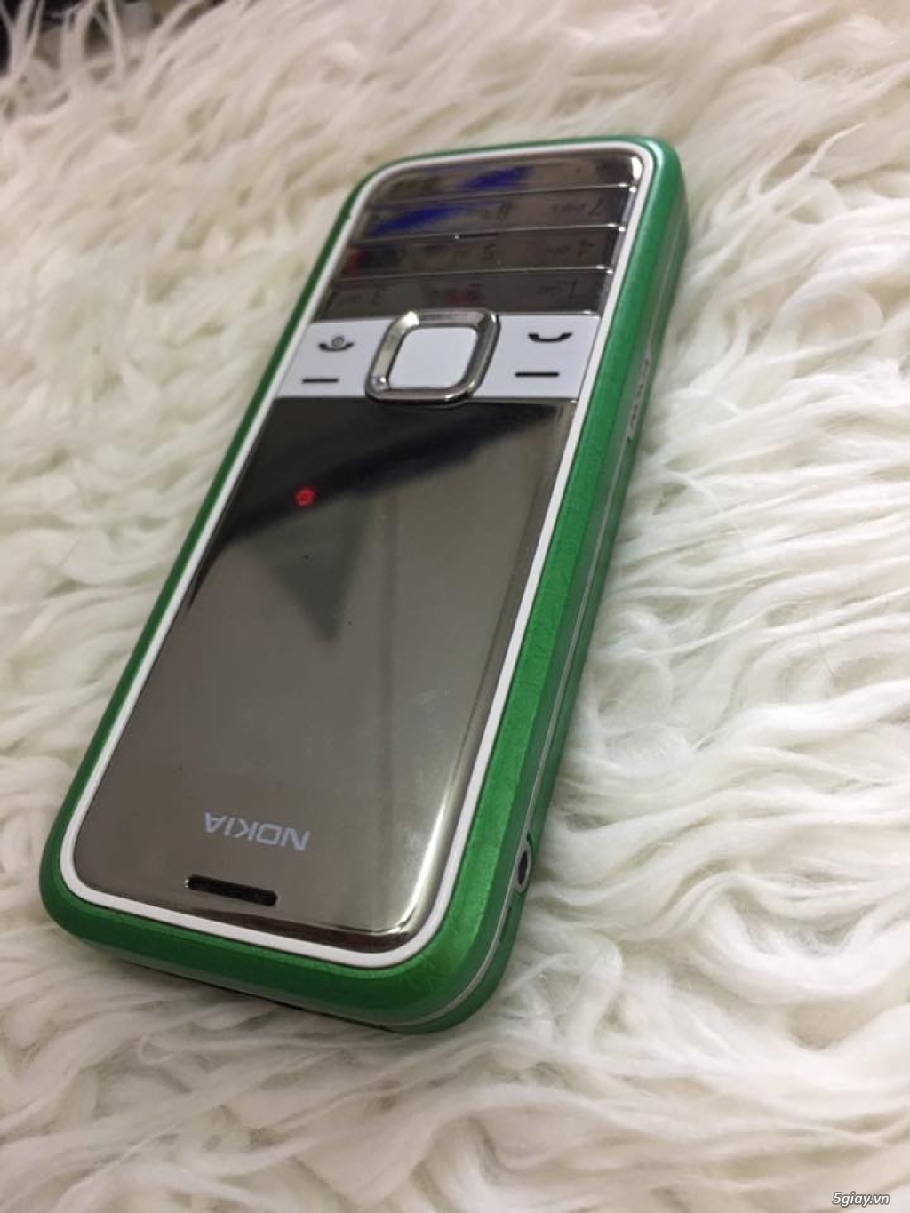Nokia 7310c màu xanh lá cây - 4