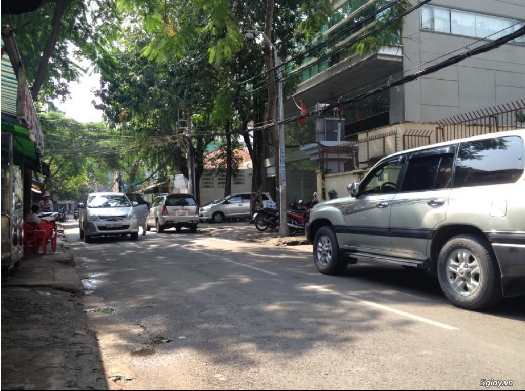 Cho thuê gấp văn phòng lầu 1 PVC Saigon Building, Nguyễn Gia Thiều, Q3 - 1