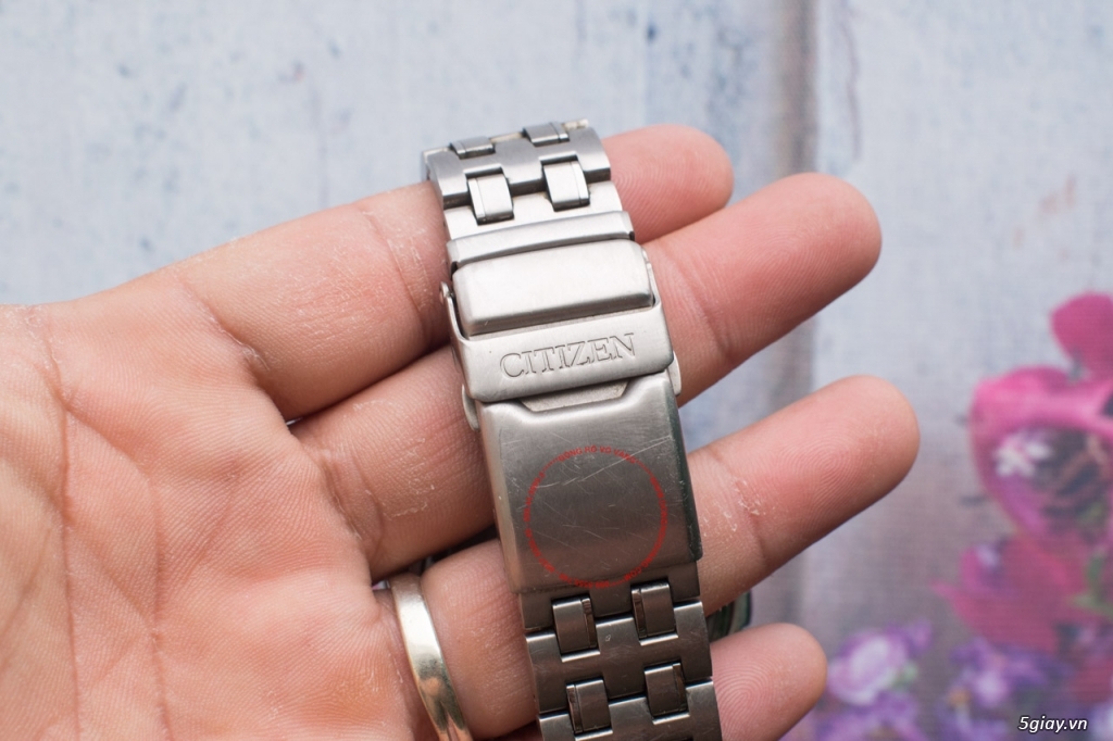 Đồng hồ Citizen Calibre 2100 bản Full Titan giá chỉ 3800k - 3