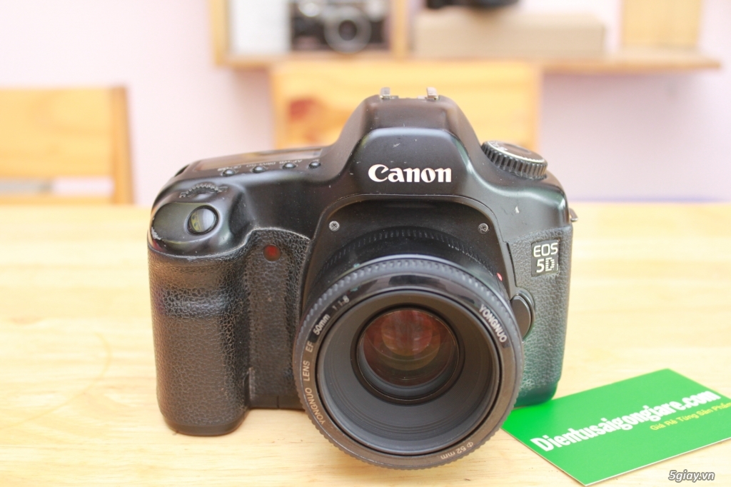 Bán Combo bộ máy ảnh DSLR full - frame canon EOS 5D kèm lens yn 50mm - 4