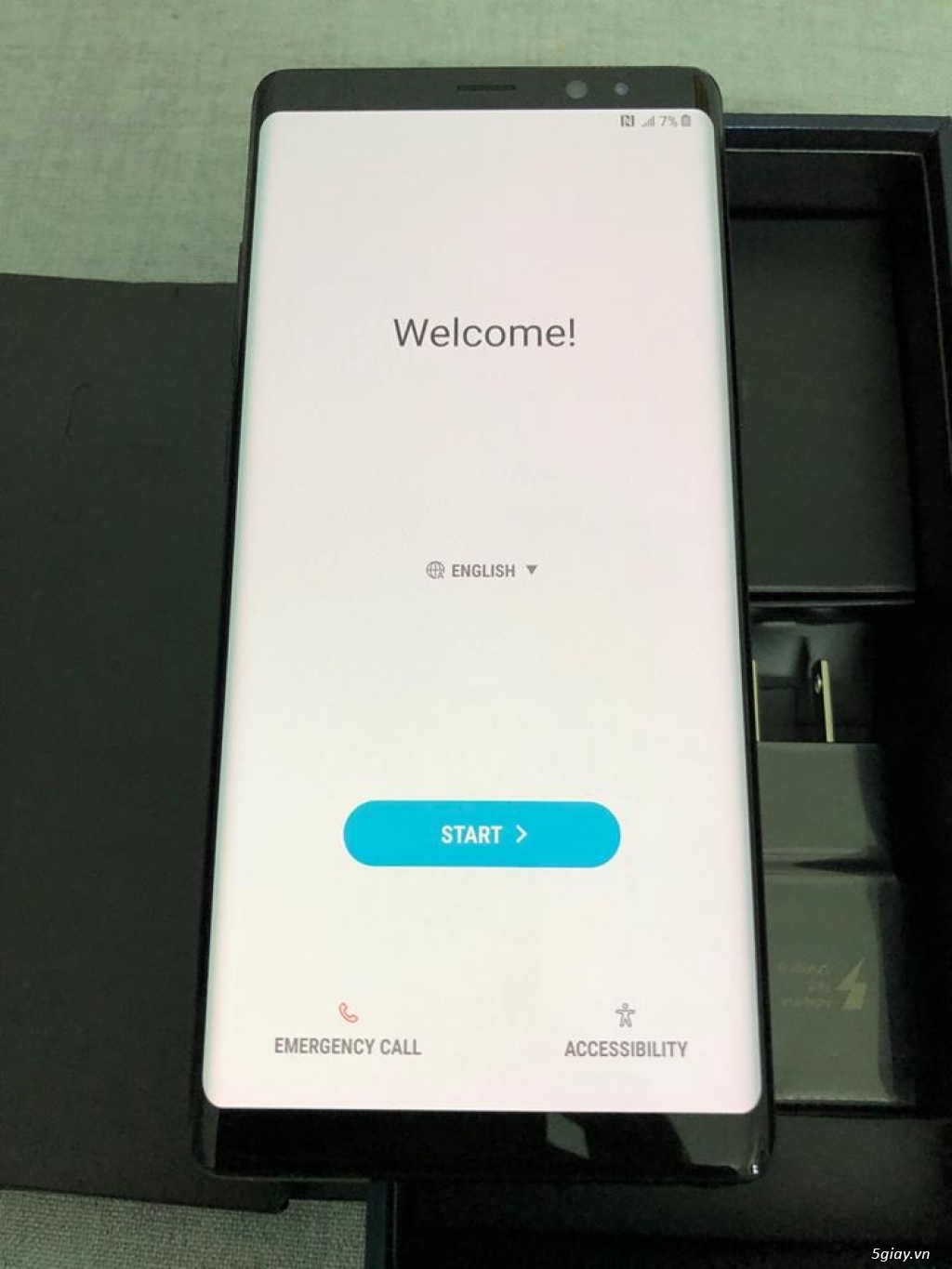 Samsung galaxy note 8 màu đen new fullbox chưa qua sử dụng máy quốc tế