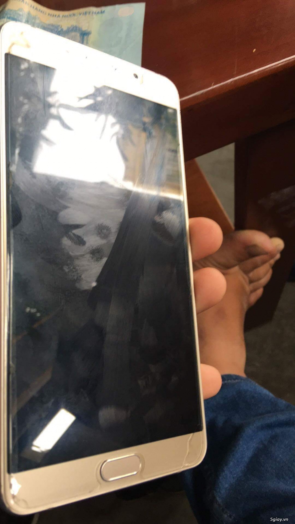 Samsung galaxy A9 Pro - 2