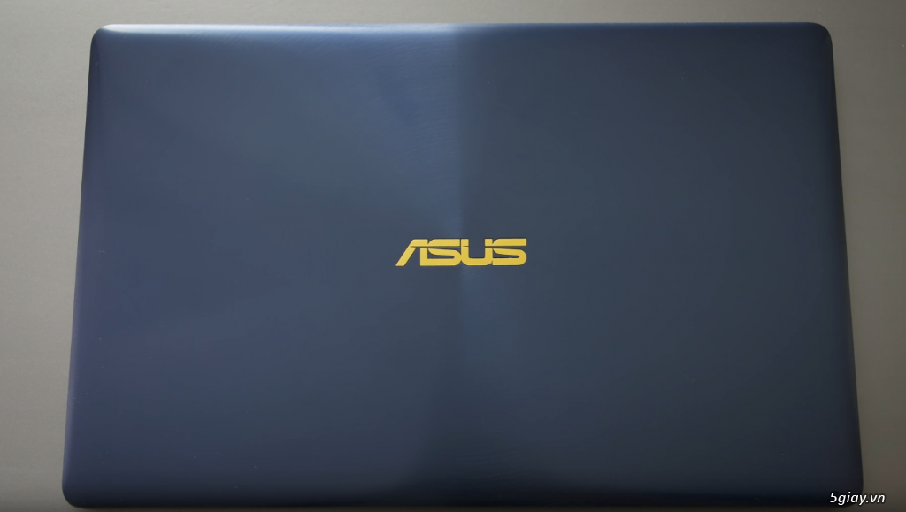 Asus core i7 5228M RAM 4G CARD 3G SD 320G 95%
