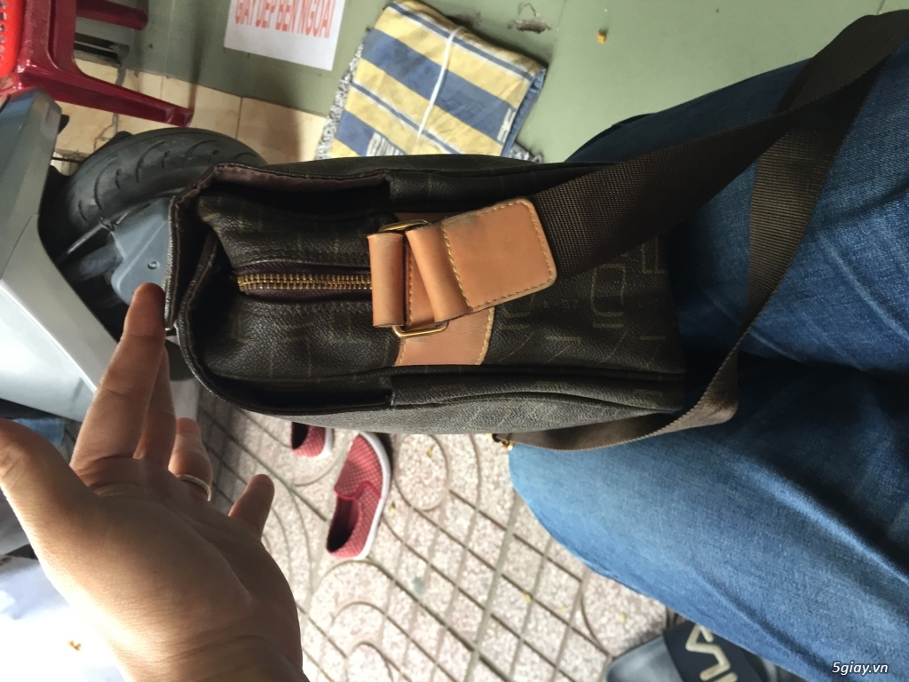 Túi đeo chéo nam like new! - 2