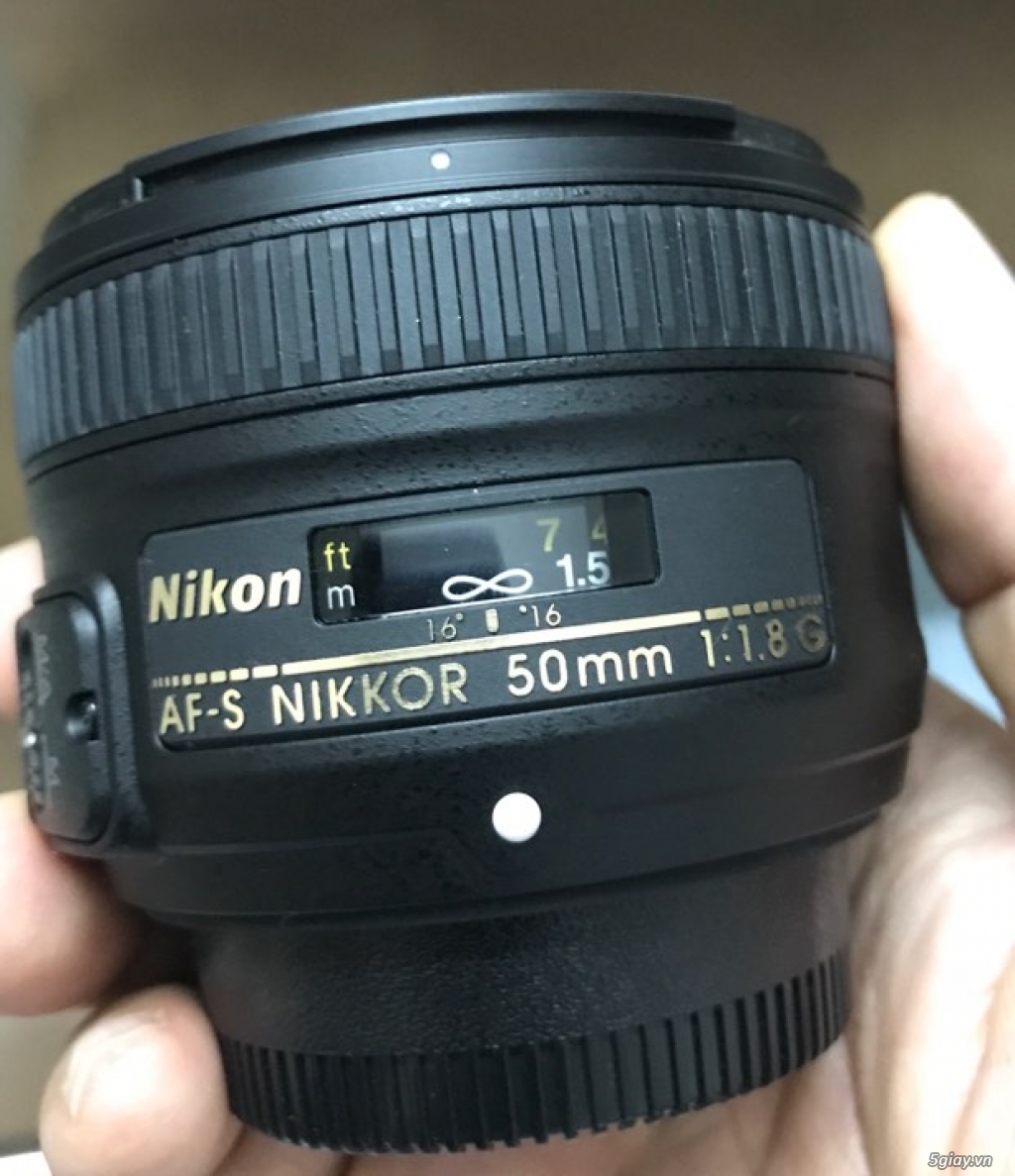 Cần bán 2 lens Nikon: Nikkor AF-S 12-24mm 1:4G ED DX và Nikon 50mm 1.8 - 2