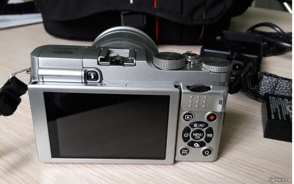 Bộ Fujifilm X-A2 kèm 16-50 ois II. NEW 99% - 2