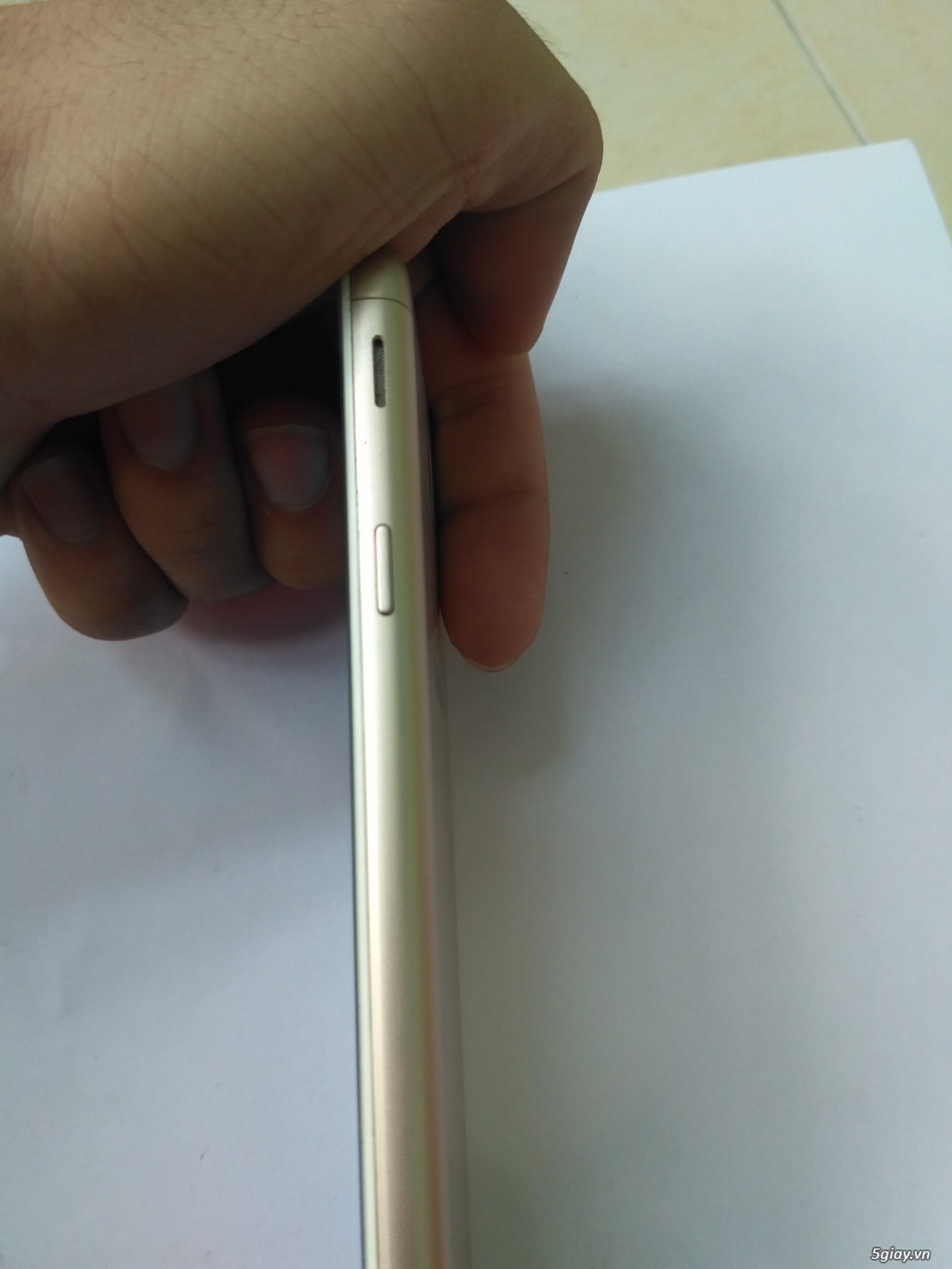 Samsung J7 Prime mạnh, pin trâu và NOKIA H65