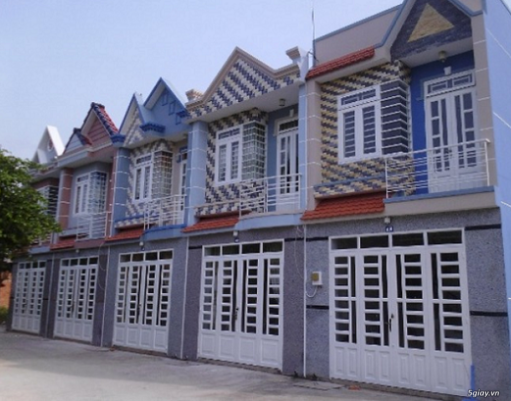 Nhà mới 1 trệt 1 lầu dt 5x15 SHR