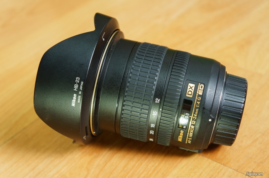 Cần bán 2 lens Nikon: Nikkor AF-S 12-24mm 1:4G ED DX và Nikon 50mm 1.8 - 8