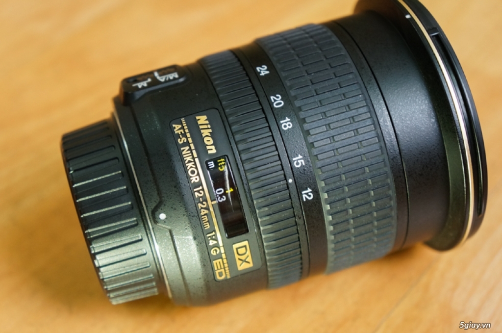 Cần bán 2 lens Nikon: Nikkor AF-S 12-24mm 1:4G ED DX và Nikon 50mm 1.8 - 9