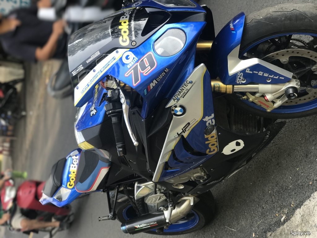 Cần bán bmw s1000rr 2k14 rất đẹp hqcn