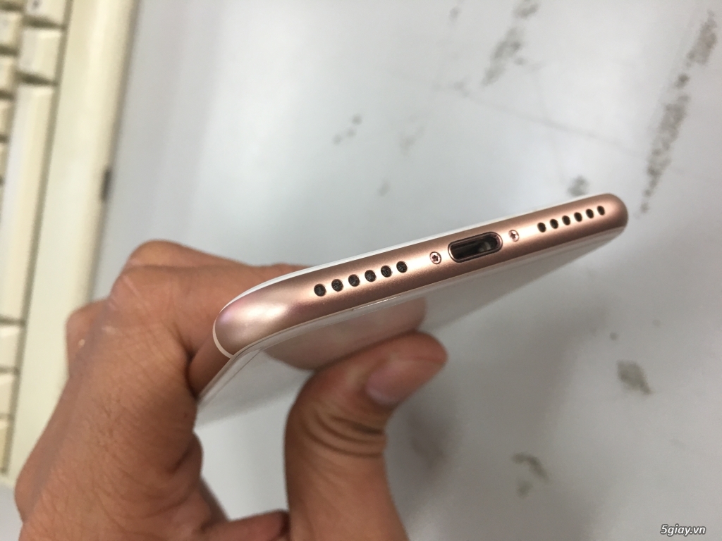 iPhone 8 64GB Gold - Quốc tế - 2