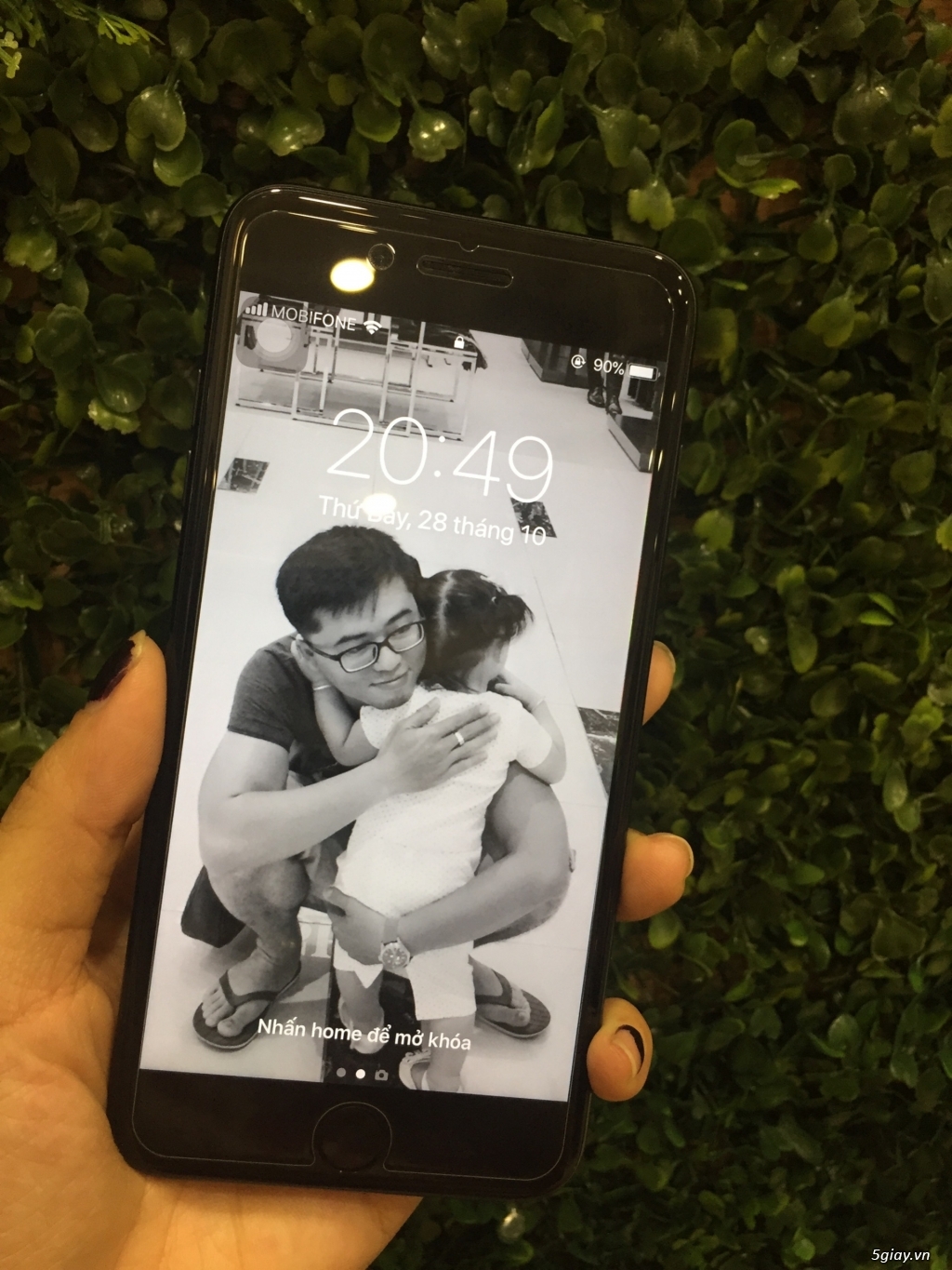iPhone 7Plus 128GB và iPhone 8 64GB