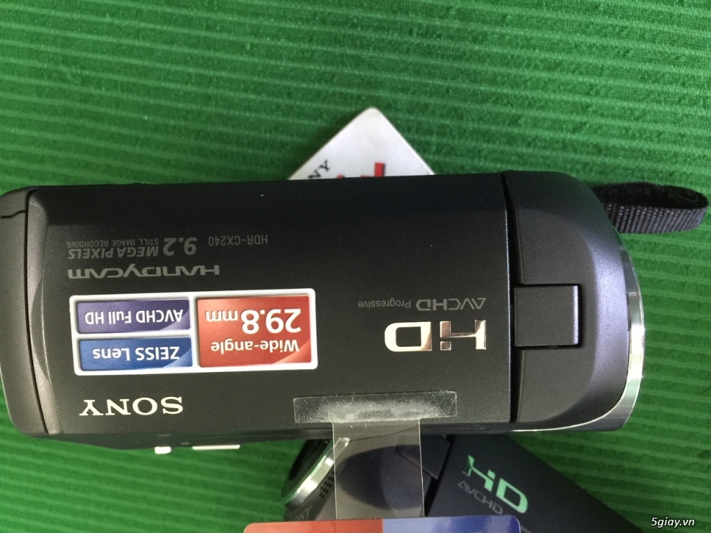 Cần bán Máy quay phim Sony HDR-CX240E giá sốc - 1