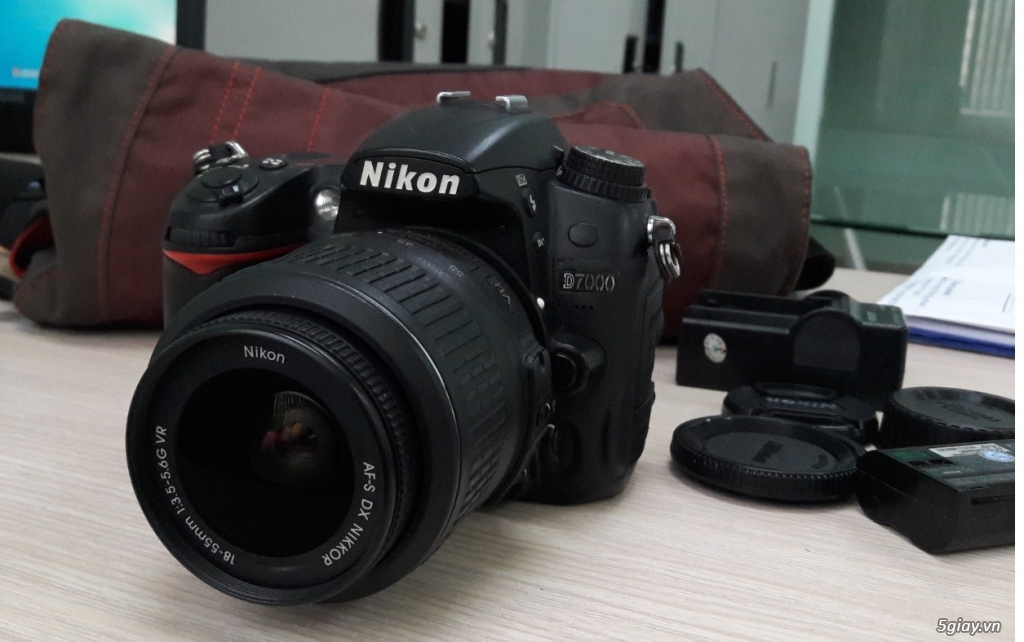 Nikon D7000 kèm lens 18-55 VR