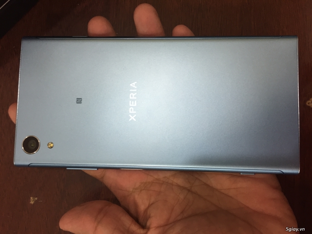 Sony XA1 Plus Blue 99% - 1