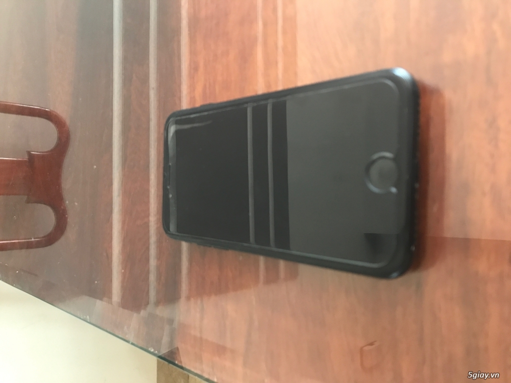 Iphone 7 128 gb, bản quốc tế, 1 gold và 1 đen