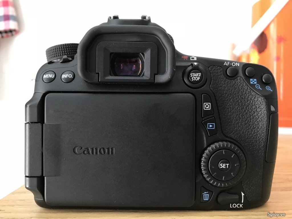 Canon EOS 70D Kit 18-135IS STM &Macro EF-S60mm Xách tay giá rẻ - 2