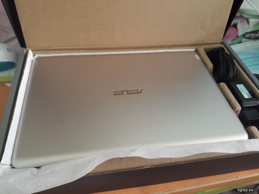 [Đầm Sen] Laptop Asus màu gold của FPT mới 99% mua 5/11/2017 - 1
