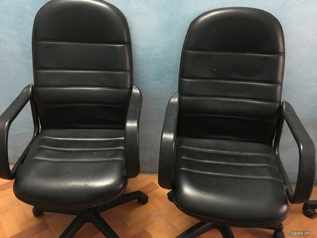 Bán 3 bàn gỗ để máy tính và 2 bàn văn phòng - 4