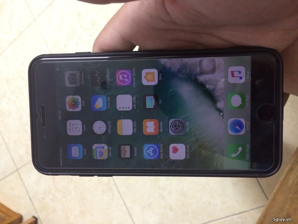 Iphone 7plus JetBlack 128GB (Mã VN) - full box. - 1