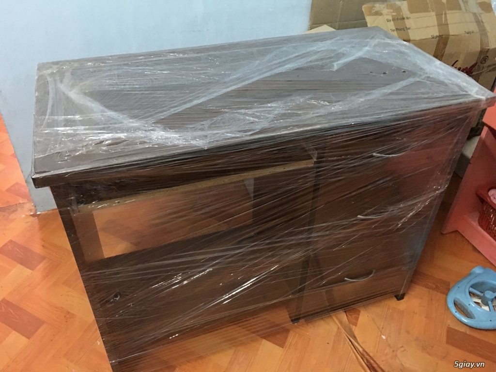 Bán 3 bàn gỗ để máy tính và 2 bàn văn phòng - 3