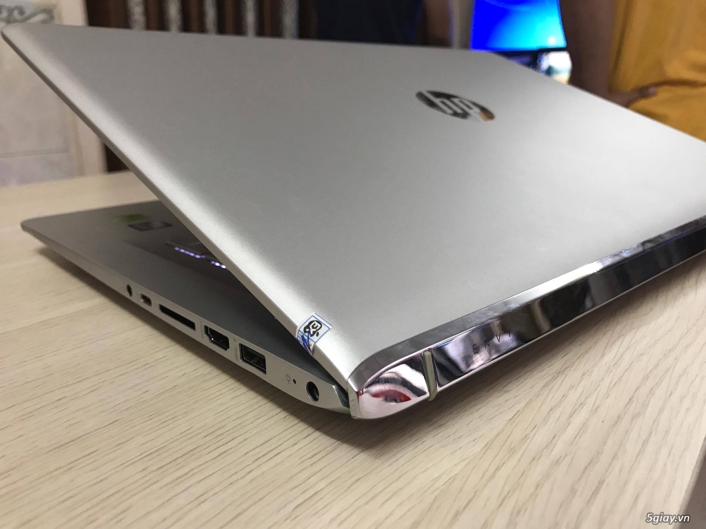 Laptop HP I7 6572M. Ram 8G. Card 3G. BH 1 Năm