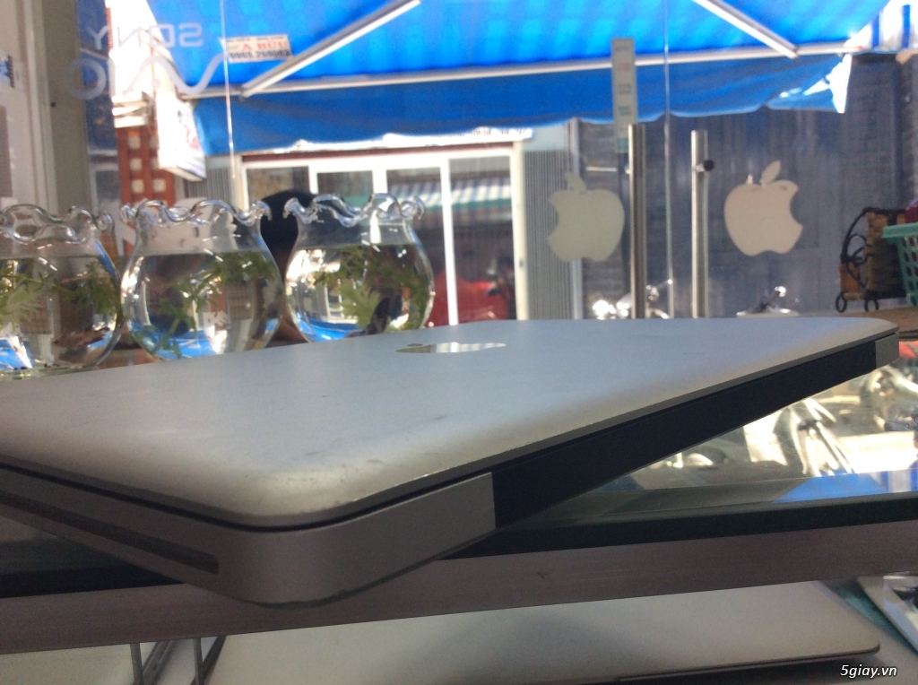 Apple Macbook Pro Intel Core i5 4 GB 500 GB - 2