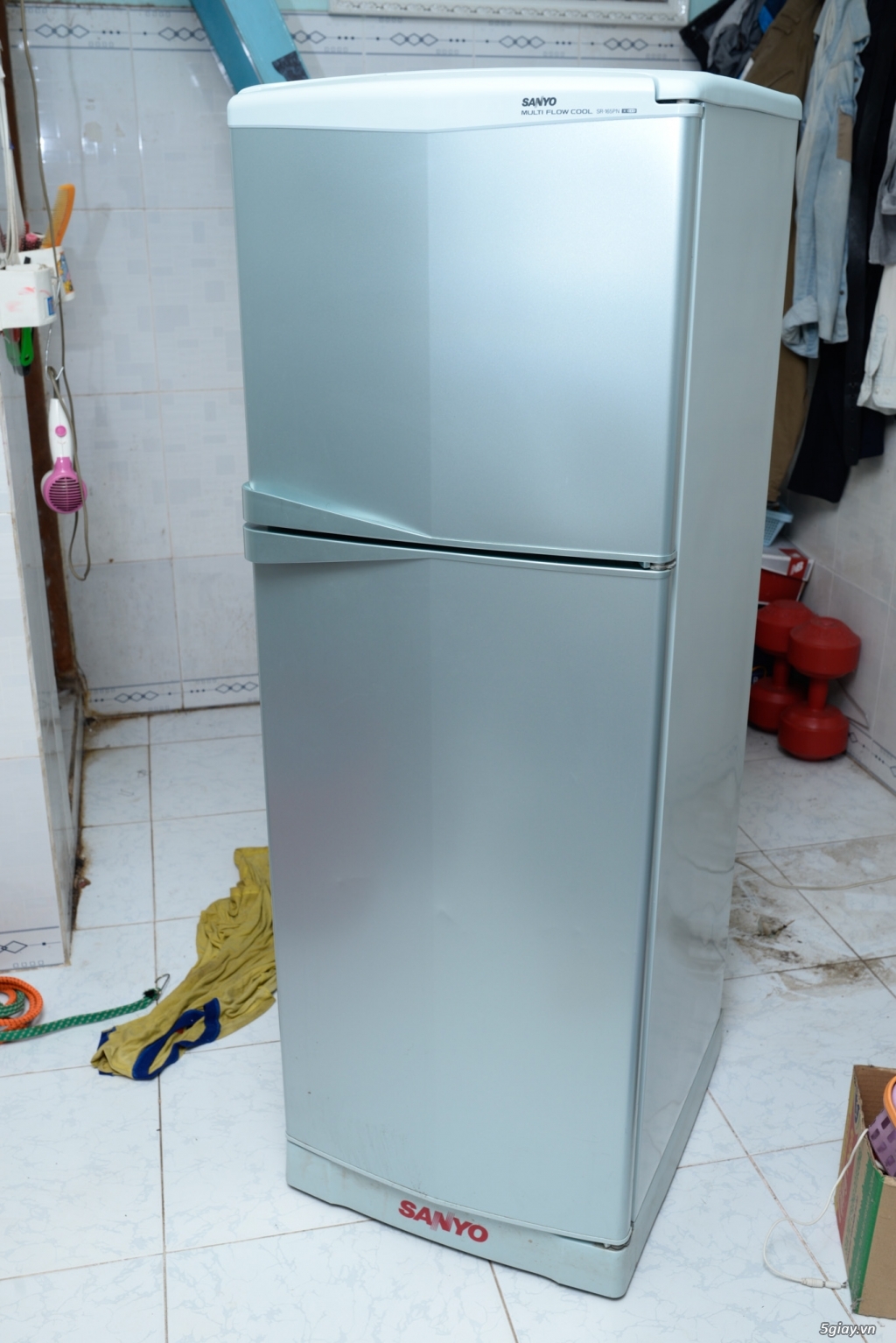 Bán tủ lạnh Sanyo 165L sử dụng đc hơn 1 năm - 2