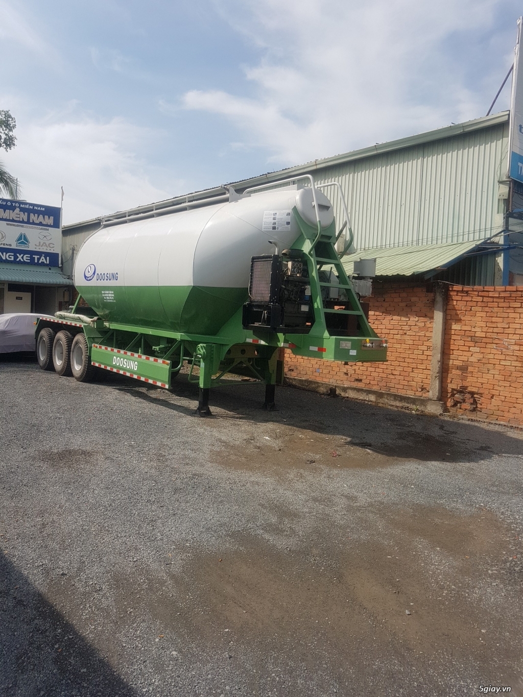 Bồn xi măng rời _ bán bồn xi măng Doosung 31m3 giá vô cùng rẻ - 1
