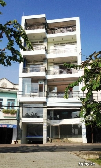 Cho Thuê Nguyên Căn Mặt Tiền Đường Trường Sa, P.2, Quận Phú Nhuận.