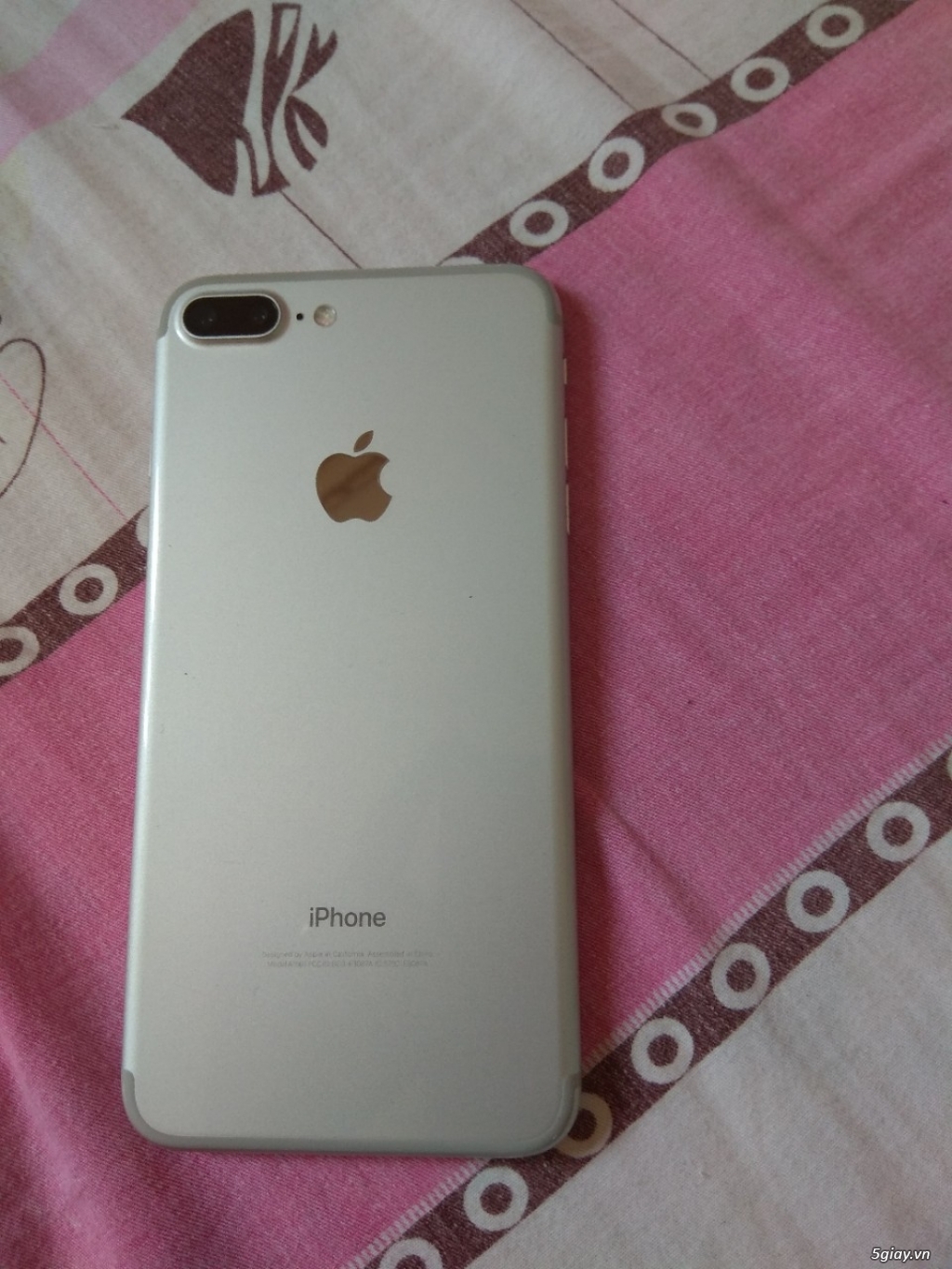 7 plus 128g silver QT fullbox giá siêu tốt. - 2