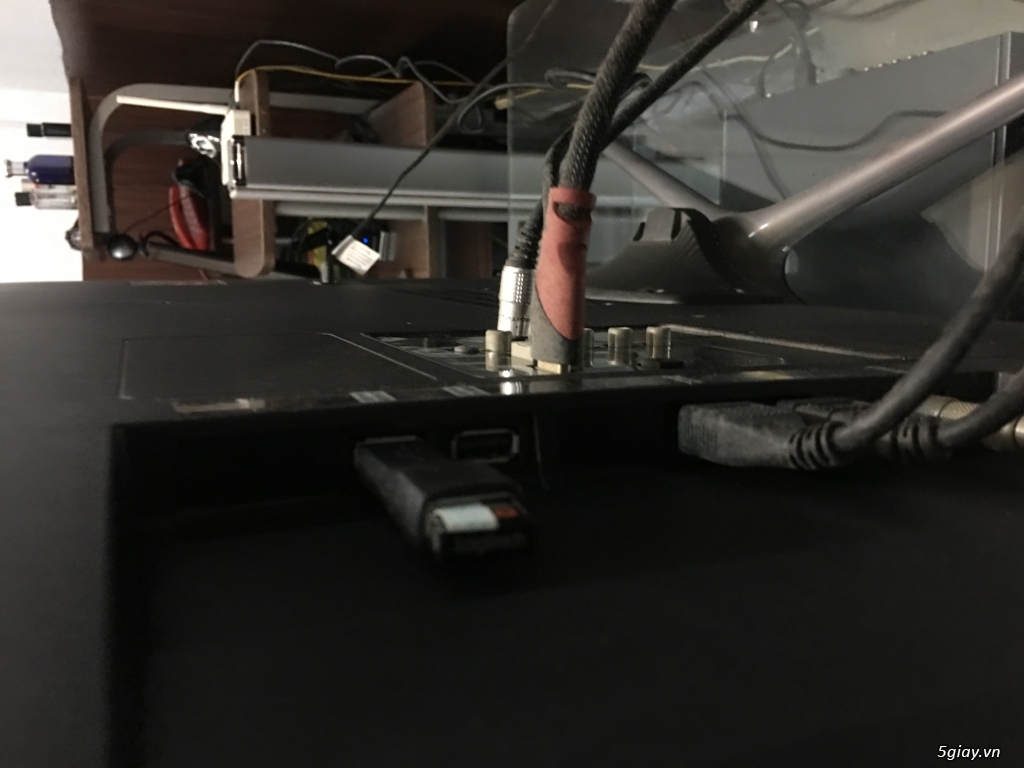 Samsung 46in mode : UA46F5500 can ban - 2