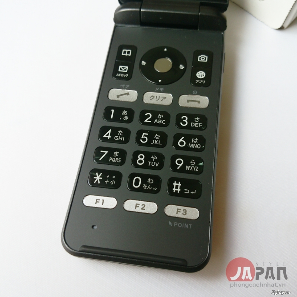Kyocera Gratina 4G - Chiếc điện thoại nấp gập cực đẹp đến từ Nhật - 31