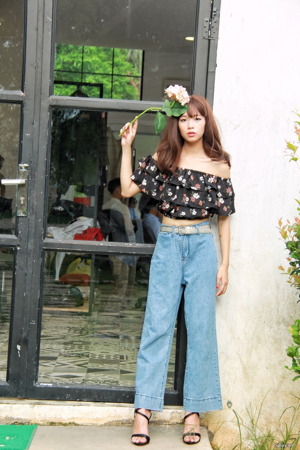 Áo Flower Shouder Shirt - 1