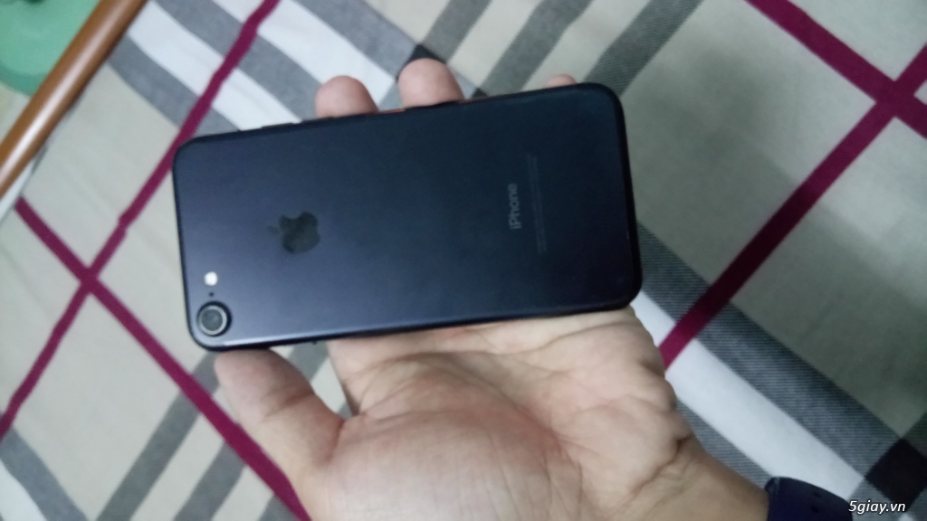 Iphone 7 32gb  black - đen nhám