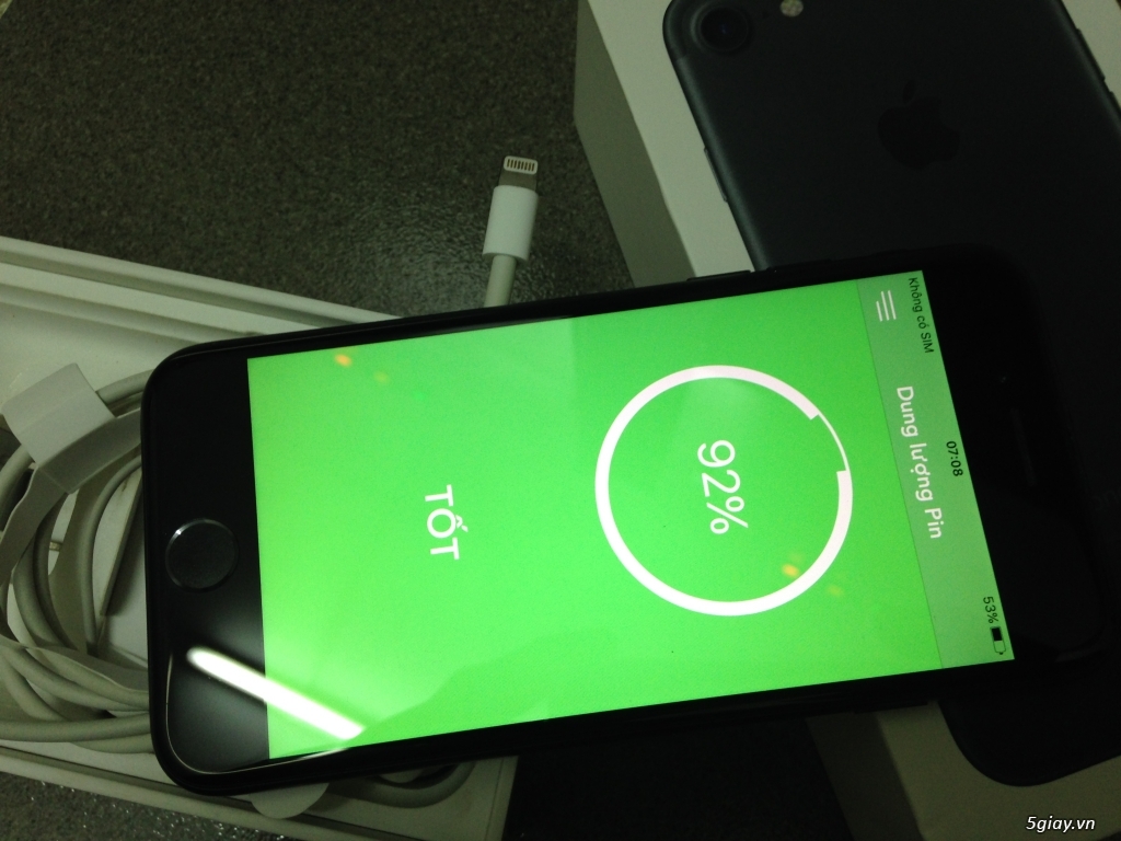 Iphone 7 32g quốc tế màu đen full box 98%