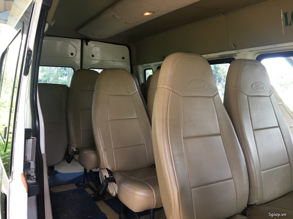 Cần Bán Xe Ford Màu Trắng 16 Chỗ, Đời 2007