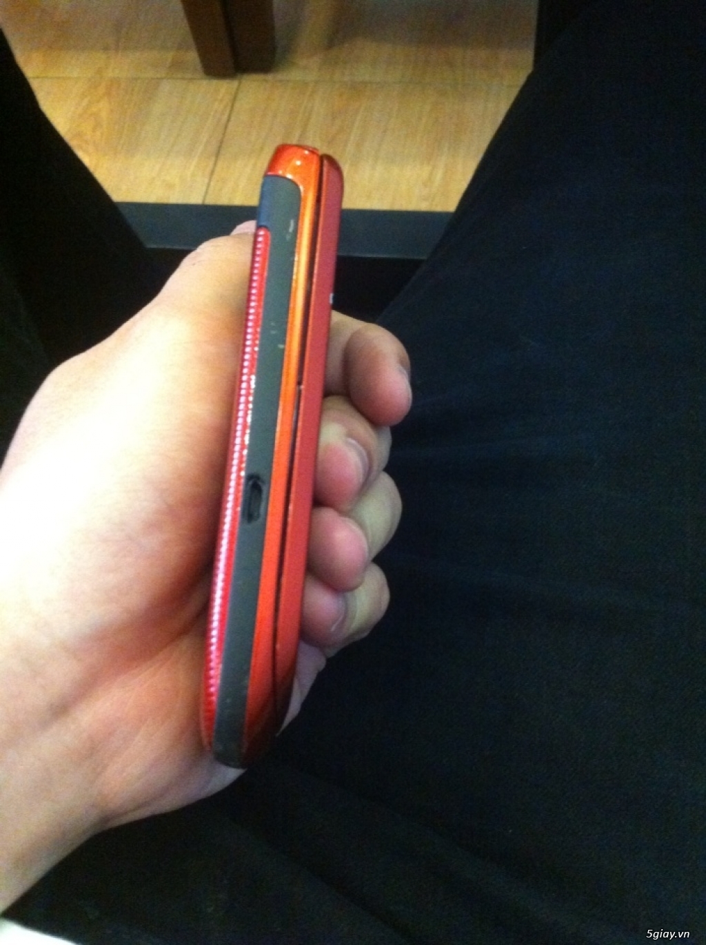 Điện thoại blackberry touch 9800 đỏ - 2