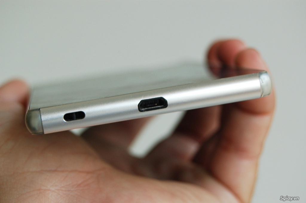 Sony Xperia Z4 Màu Xanh Ngọc Q.Tế Ram 3G/32GB