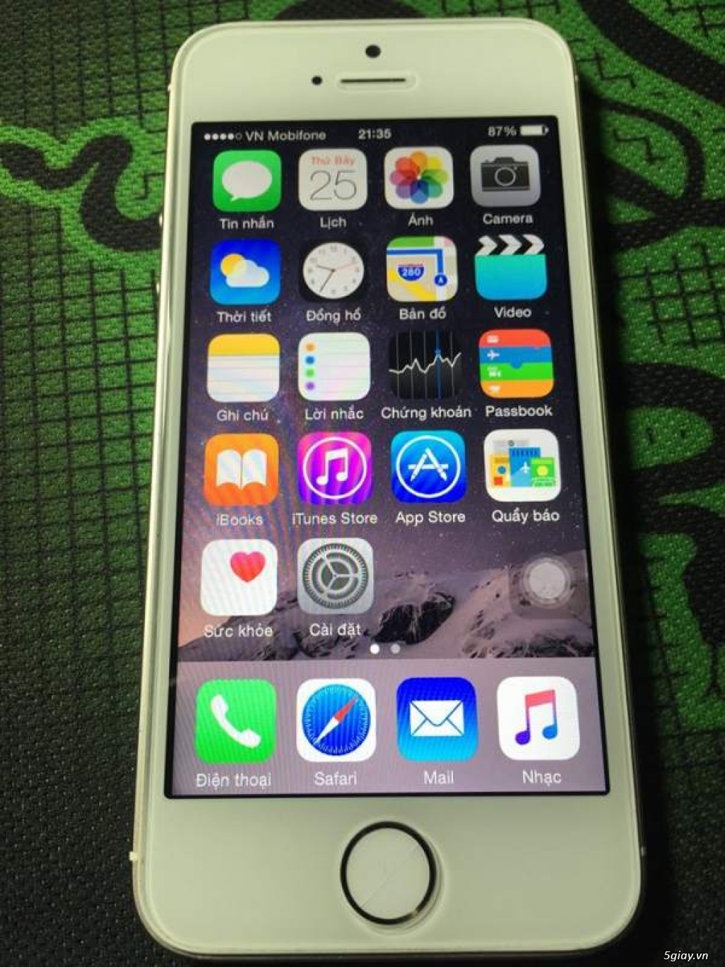 iPhone 5s ios 8.4 giá rẻ bèo - 1
