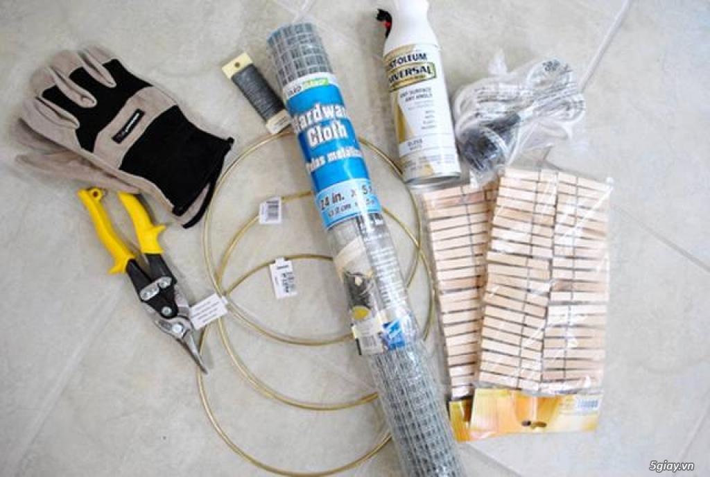 Chụp đèn độc đáo từ kẹp gỗ - 1